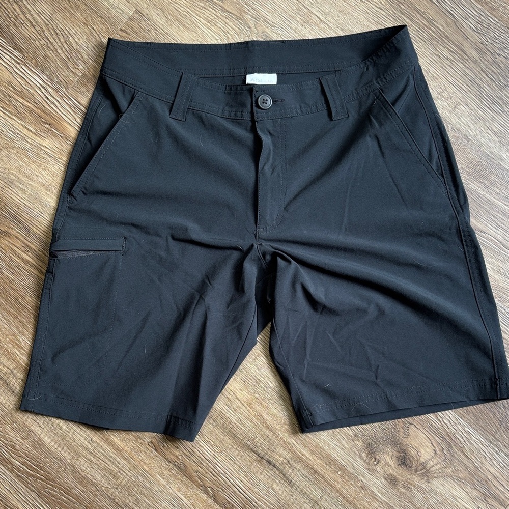 Columbia Black Men's Hybrid Stretch Shorts